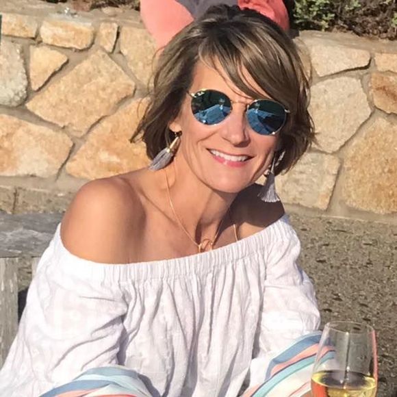 Meet your Posher, Dagny - Picture 1 of 1